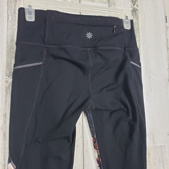 Athleta cropped flower leggings size XS - Picture 4 of 12